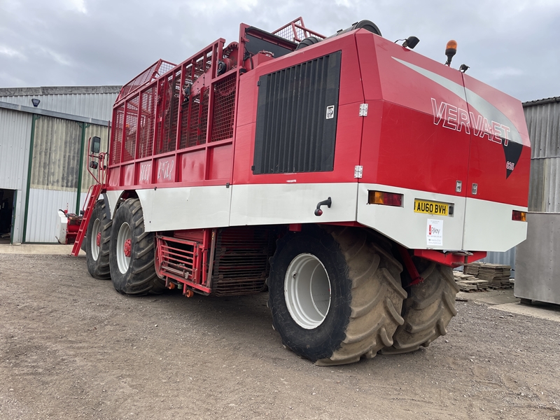 Used Vervaet Beet Eater 625 Six-row – J Riley Beet Harvesters Ltd